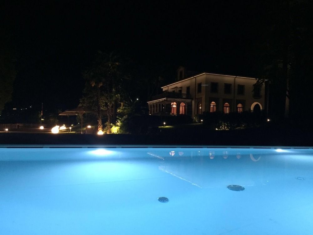 Villa Lario Resort Mandello Mandello del Lario Exterior foto